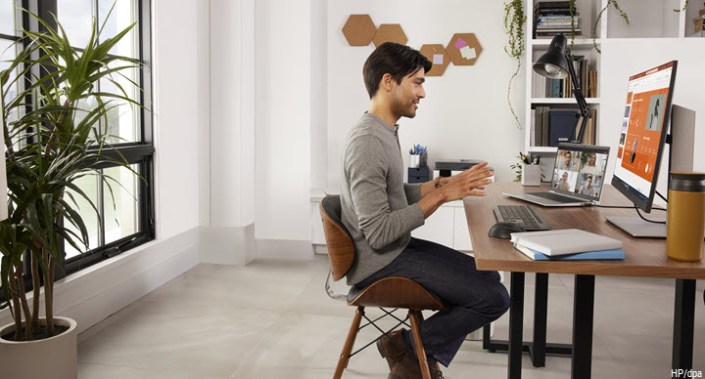 7 tips to boost engagement in hybrid meetings